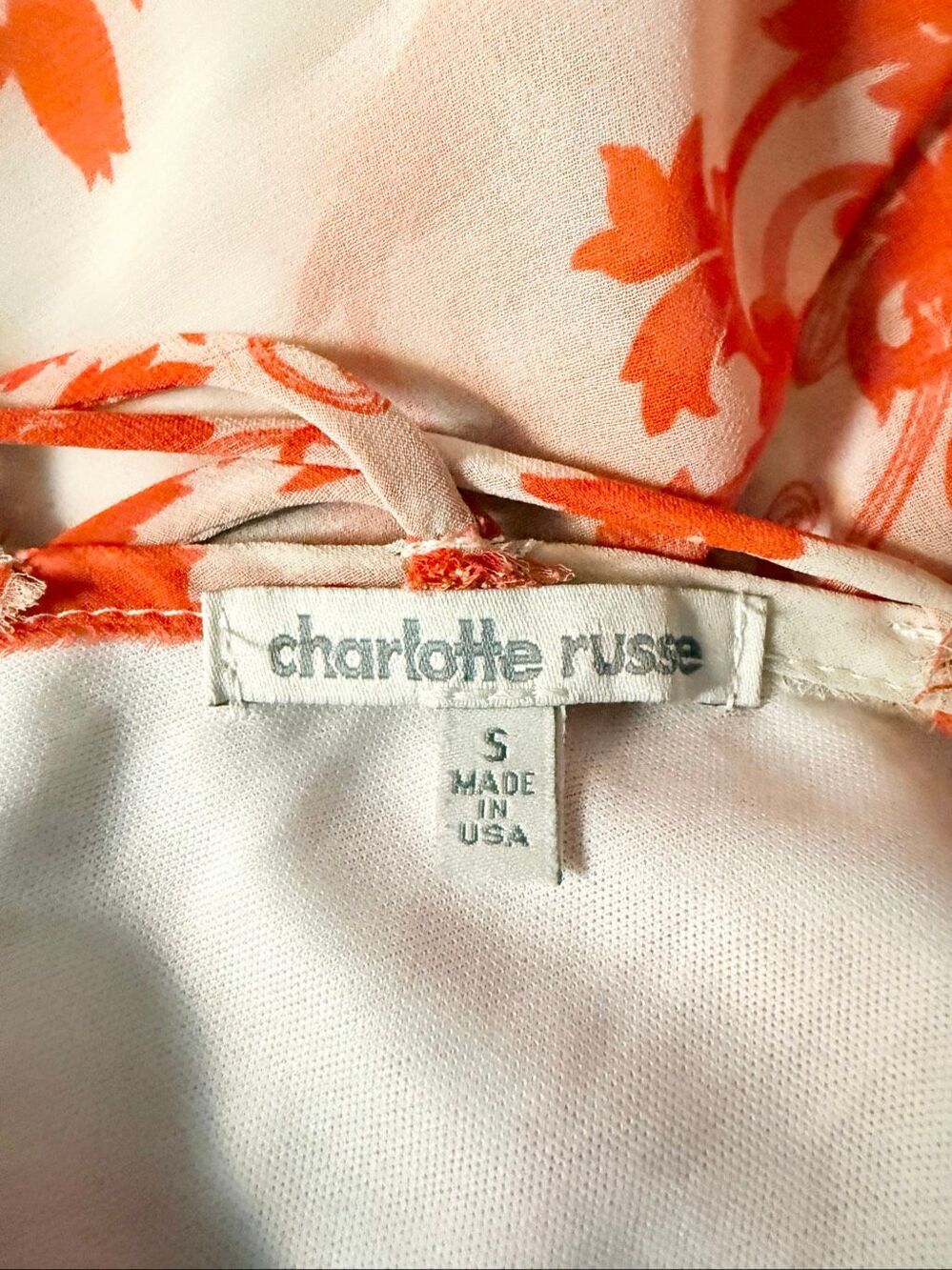 Charlotte Ruse Dress - Picture 3 of 3